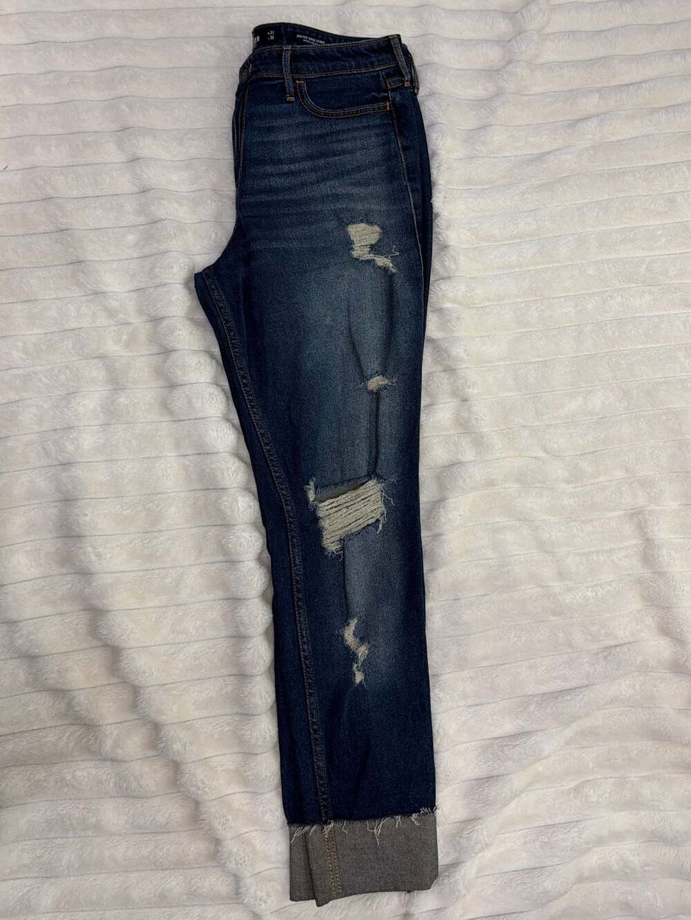 Hollister High Rise Super Skinny Distressed Jeans Size 13R W31 L30 - Picture 5 of 6